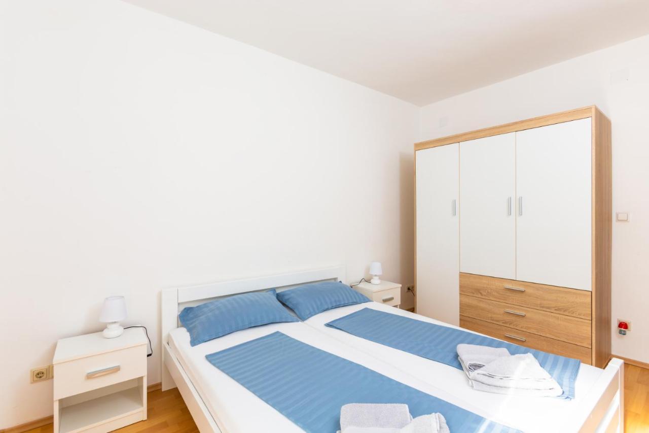 Aleksic Apartamento Medulin Exterior foto